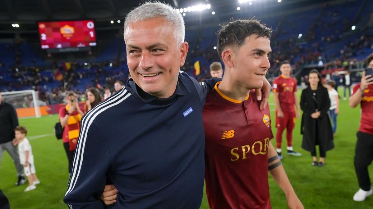 Paulo Dybala: Dnya Kupas sonras annemden nce Mourinho ile konutum