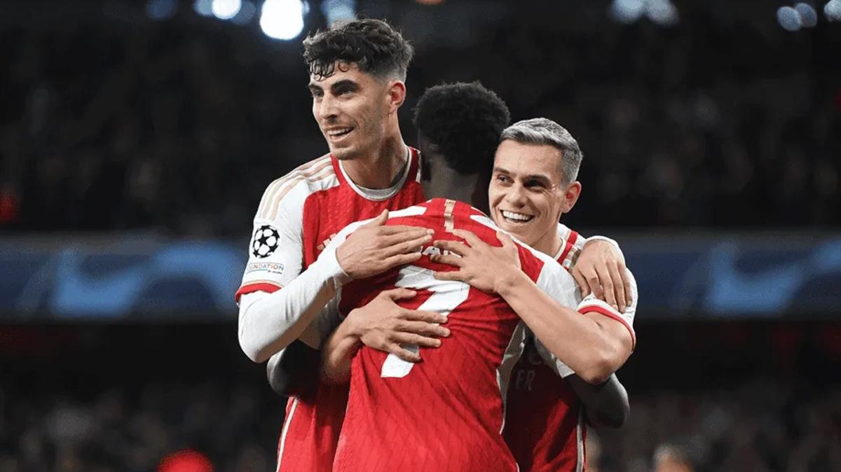 Arsenal evinde Sevilla'y rahat geti