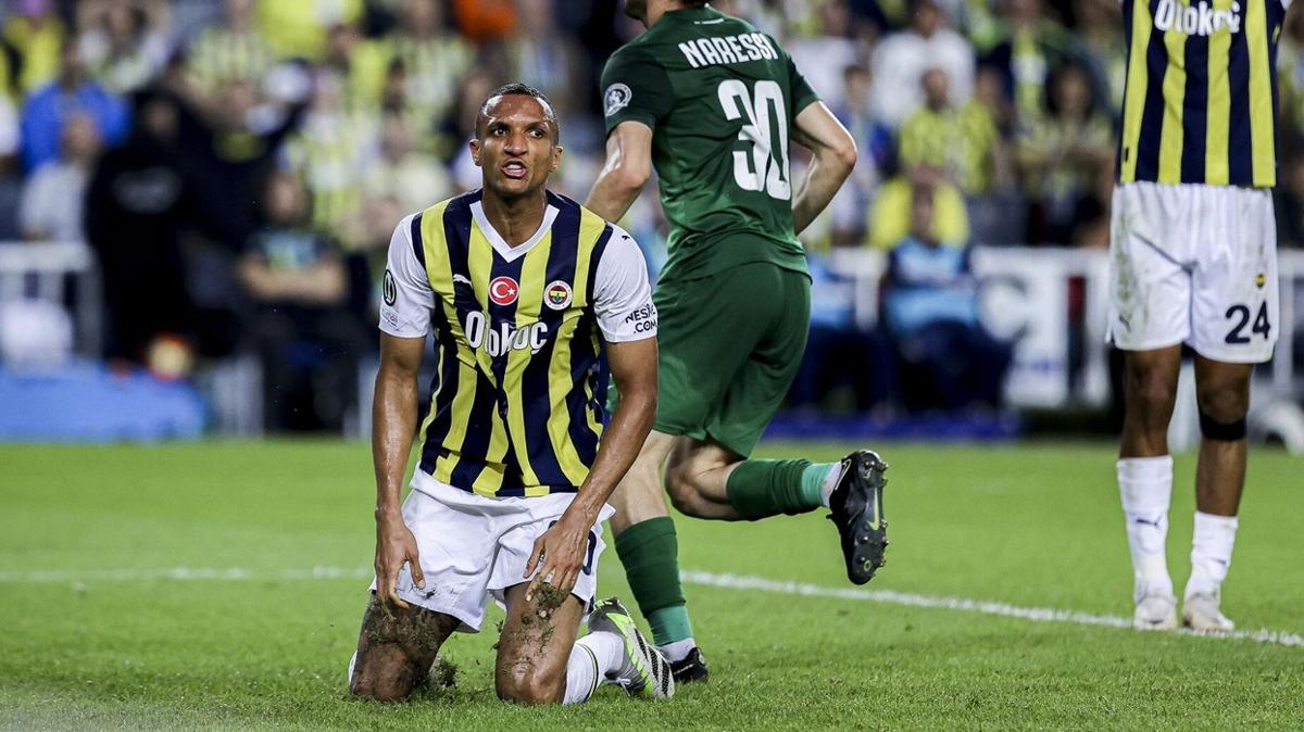 Fenerbahe'de Rodrigo Becao ameliyat oldu