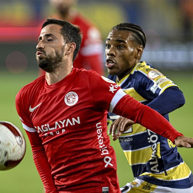 Antalyaspor, Ankaragc'n 4 golle datt: Seriyi bozmad