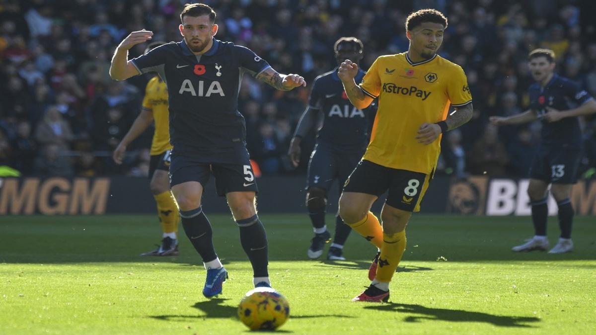 Tottenham, Wolverhampton karşısında uzatmalarda yıkıldı