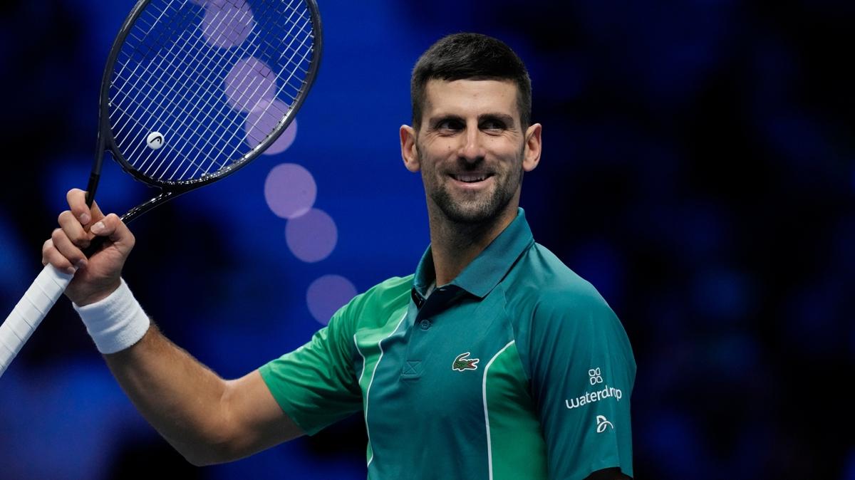 Novak Djokovic sezonu dnya sralamasnn zirvesinde tamamlamay garantiledi