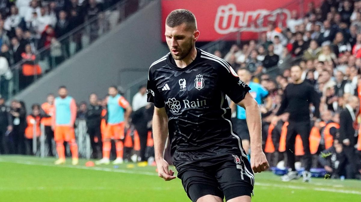 Ante Rebic kllerinden dodu