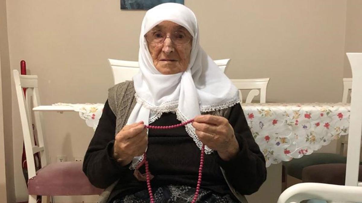 Diyanet leri Bakan Erba'n annesi Binnaz Erba vefat etti
