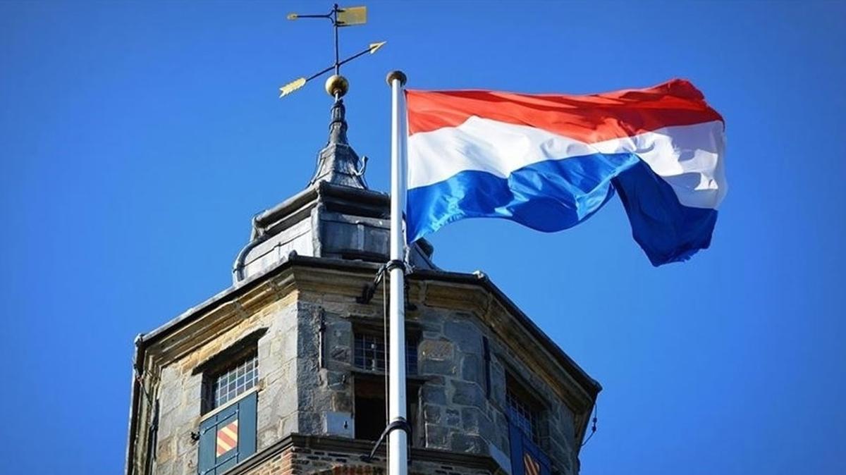 Hollanda'daki seimlerde slam dman Wilders'n zgrlkler Partisi ak ara nde