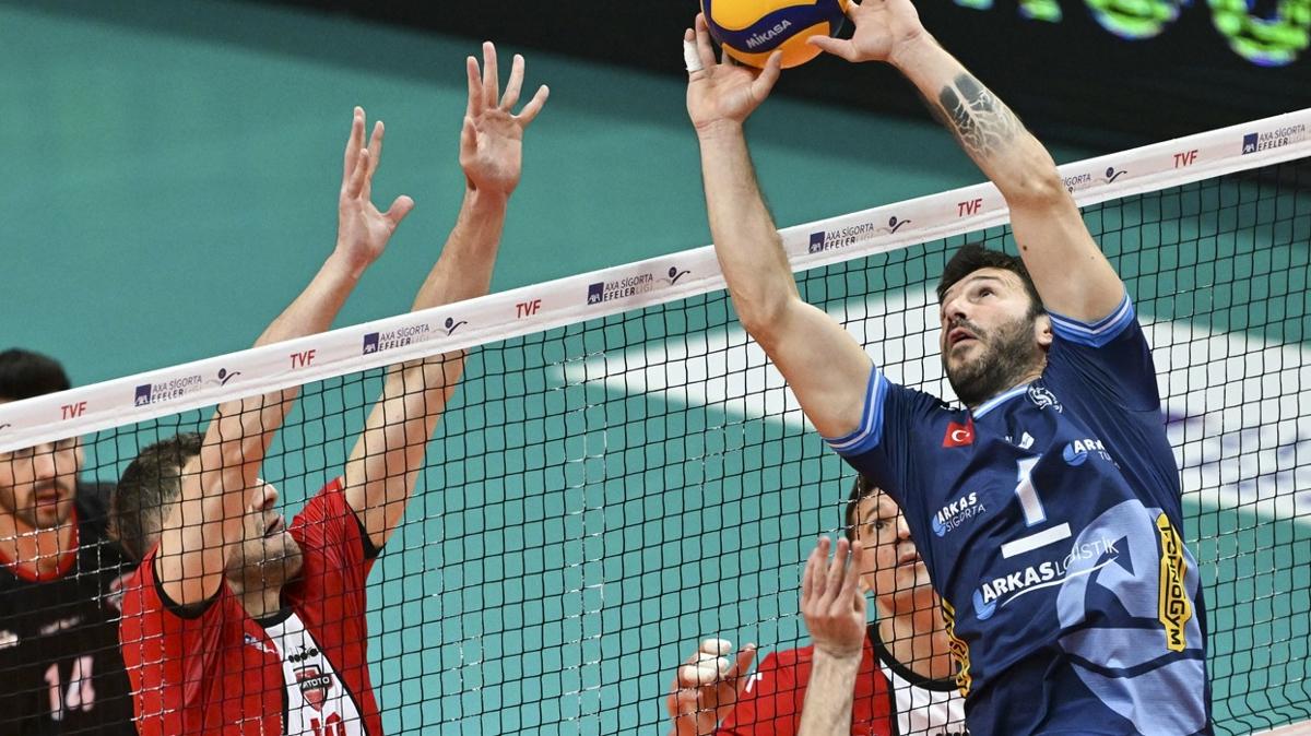 Spor Toto, evinde galip