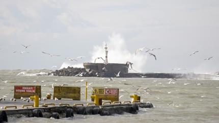 �al��malar 10. g�n�nde...  Batan geminin kay�p 7 personeli aran�yor