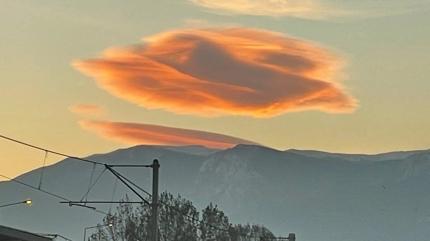 Uluda� semalar�nda mercek bulutu