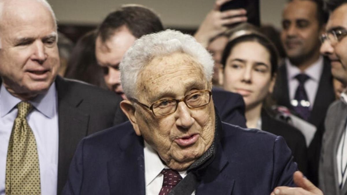 Diplomasinin tartmal ismi Henry Kissinger hayatn kaybetti 