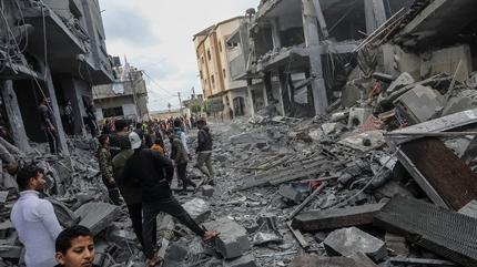 Katar inşa etti işgalci İsrail bombaladı