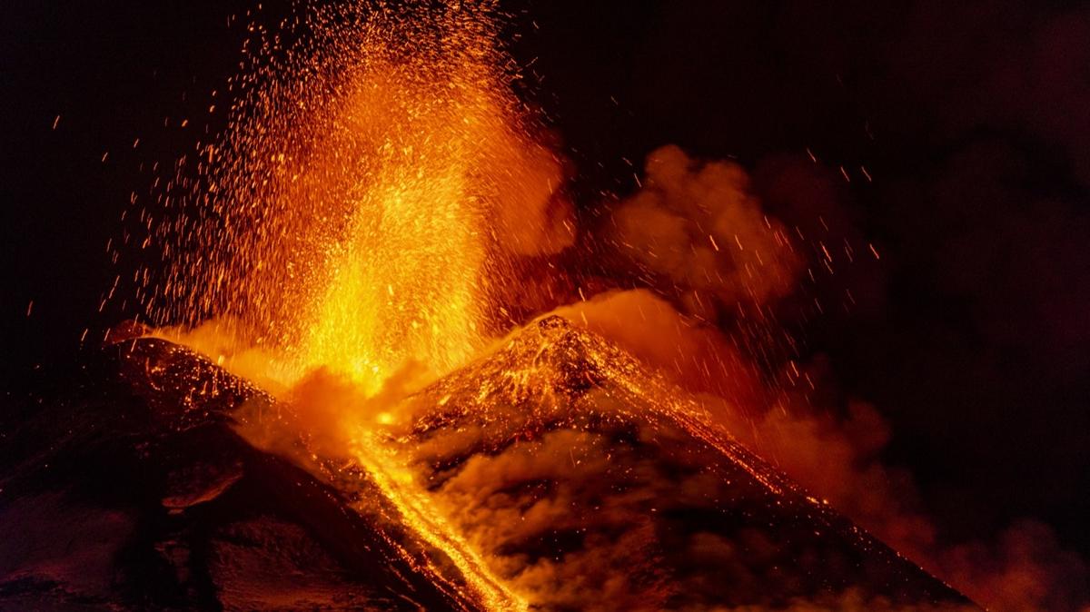 Etna Yanarda'nda volkanik hareketlilik