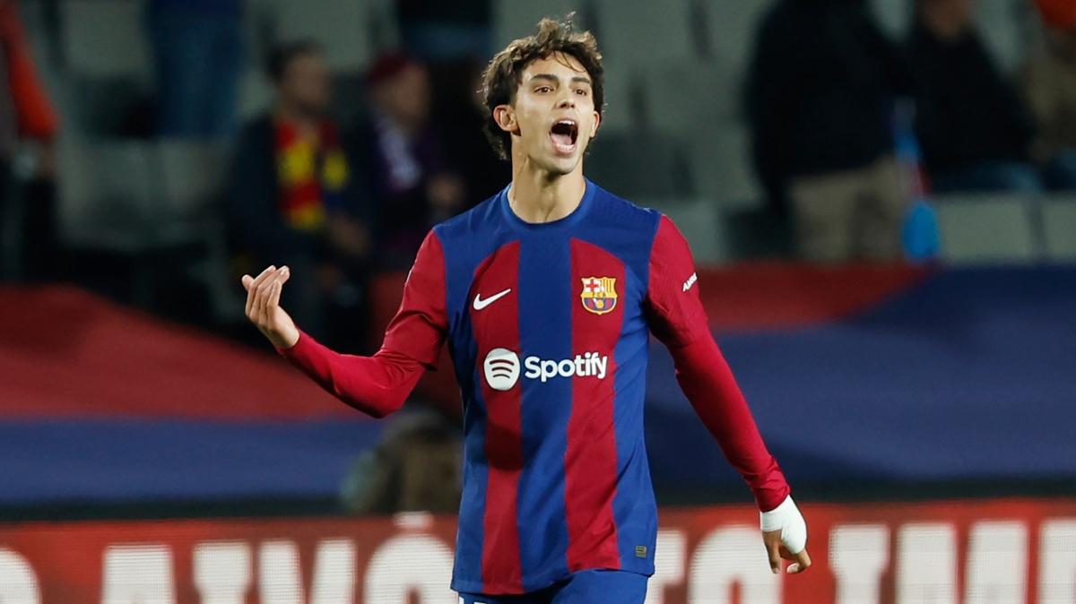 Xavi'den Joao Felix aklamas