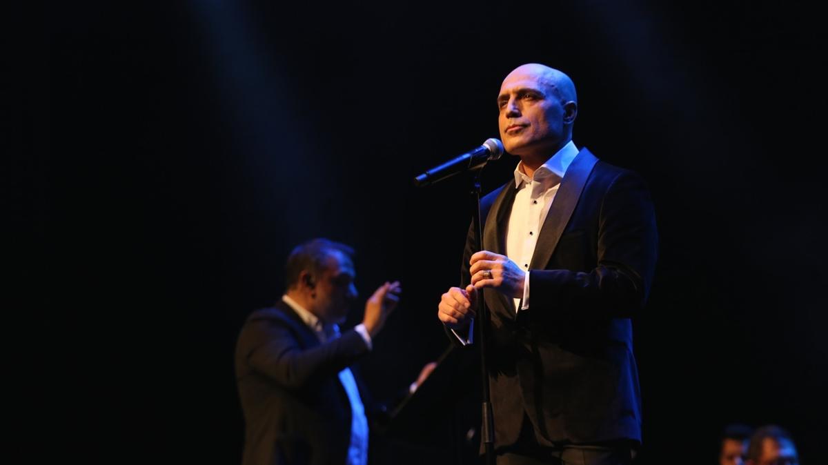 Mehmet Fatih Yalnkaya PSM'de konser verdi ve gelirini Gazze'ye balad