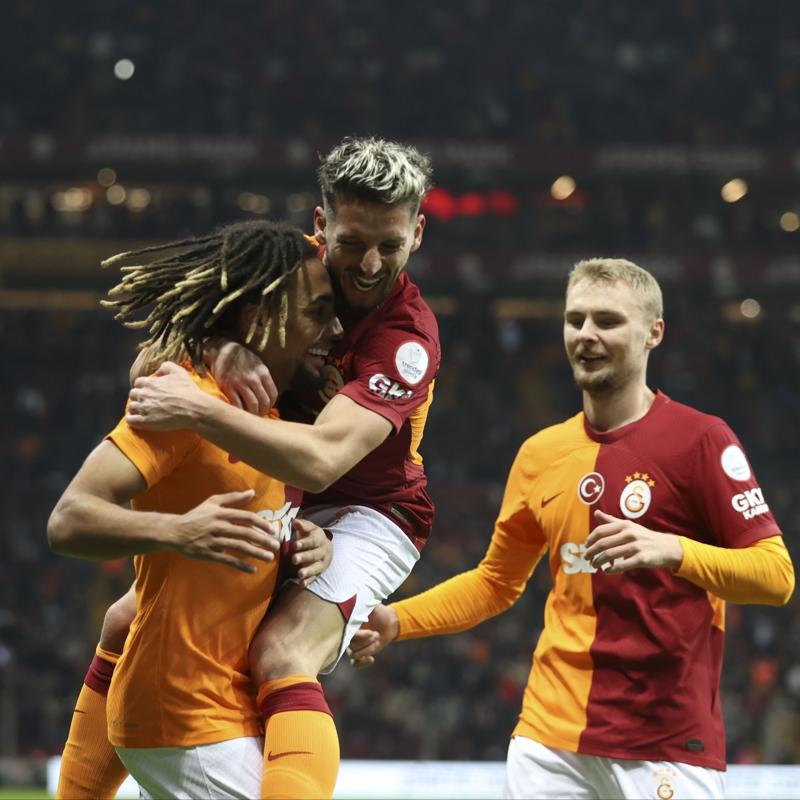 Galatasaray'n yenilmezlik serisi 24'e kt