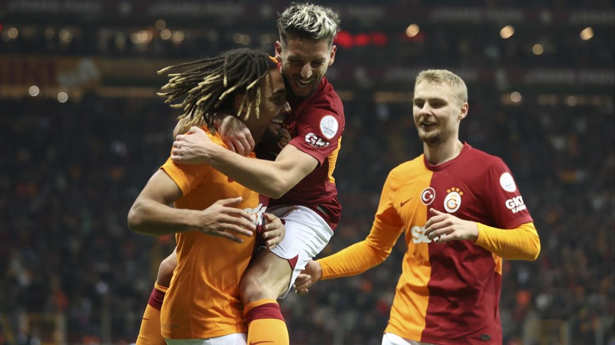 Galatasaray'n yenilmezlik serisi 24'e kt