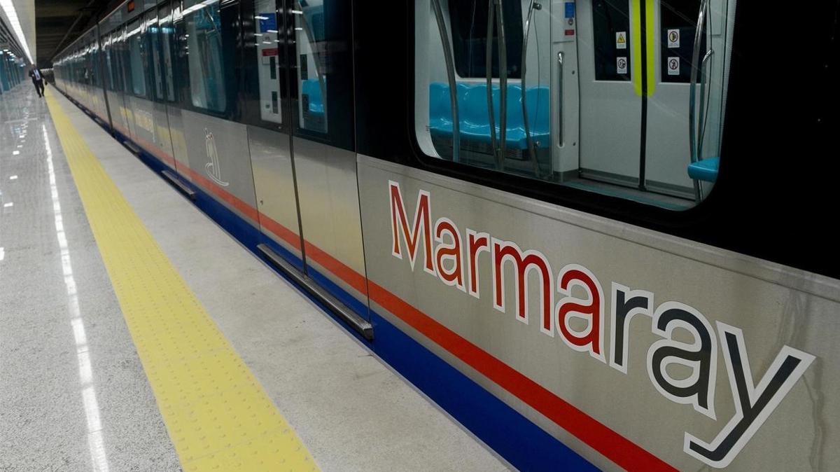 Marmaray'a ek tren seferleri! 392 bin yolcu tand