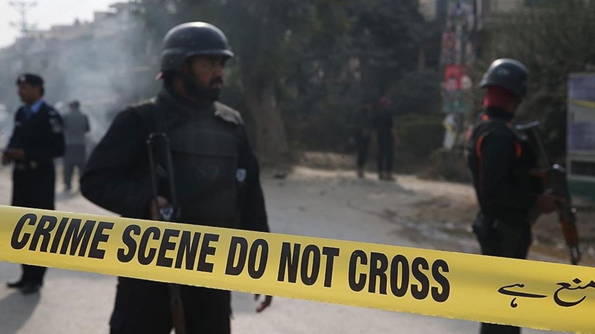 Pakistan'da atma... Gvenlik gleri militanlar etkisiz hale getirdi