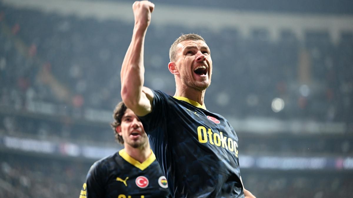 Edin Dzeko: Bu takmla gurur duyuyorum