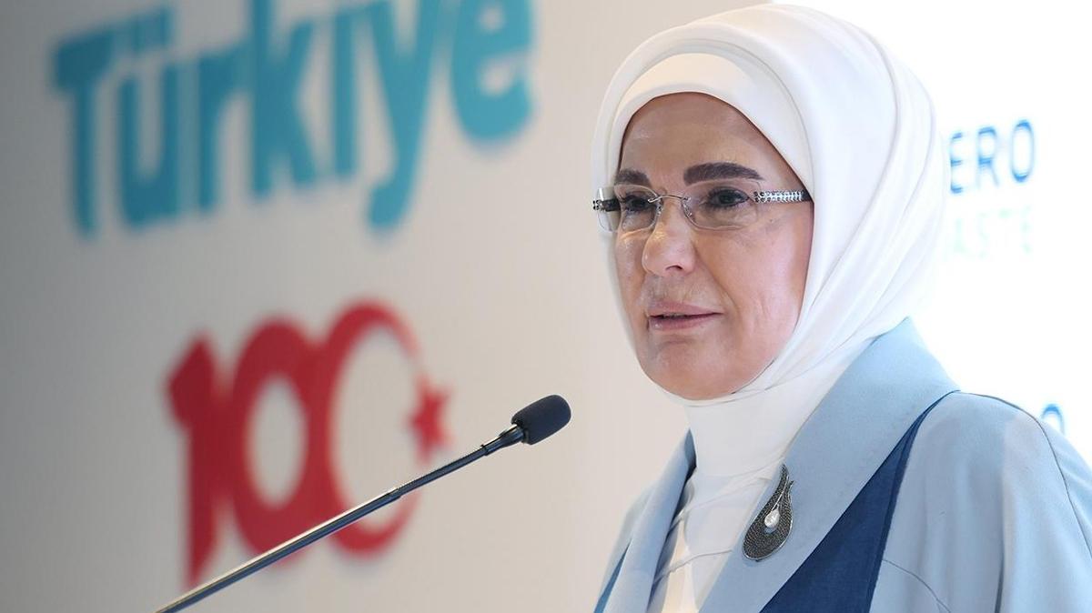 Emine Erdoan: Gnlllerimizle millete iftihar ediyoruz