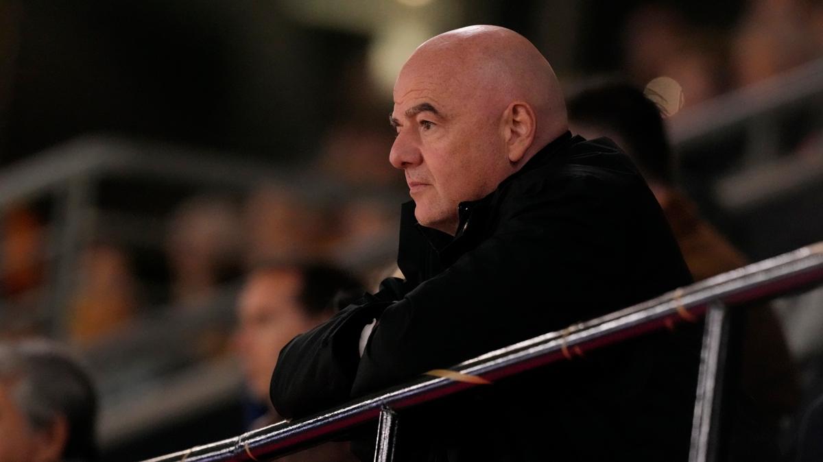Gianni Infantino FIFA halil umut meler fotoraflar resimleri