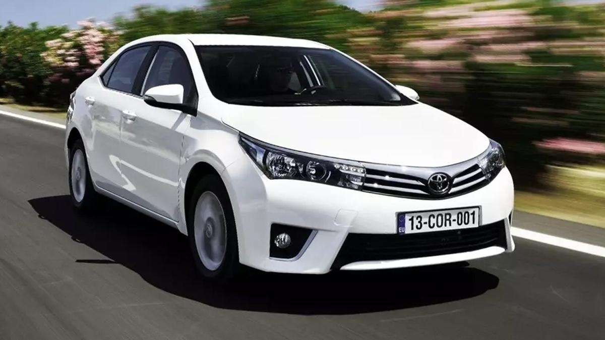 Toyota yok artk dedirtti: Corolla modelinde 200 bin TL indirdi! Egea'dan bile ucuz
