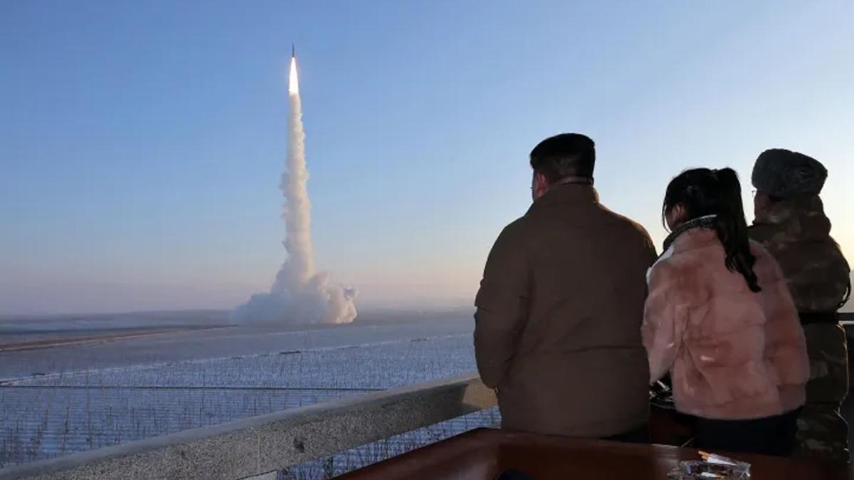 Kuzey Kore liderinden gvde gsterisi! ABD'yi ak ak tehdit etti
