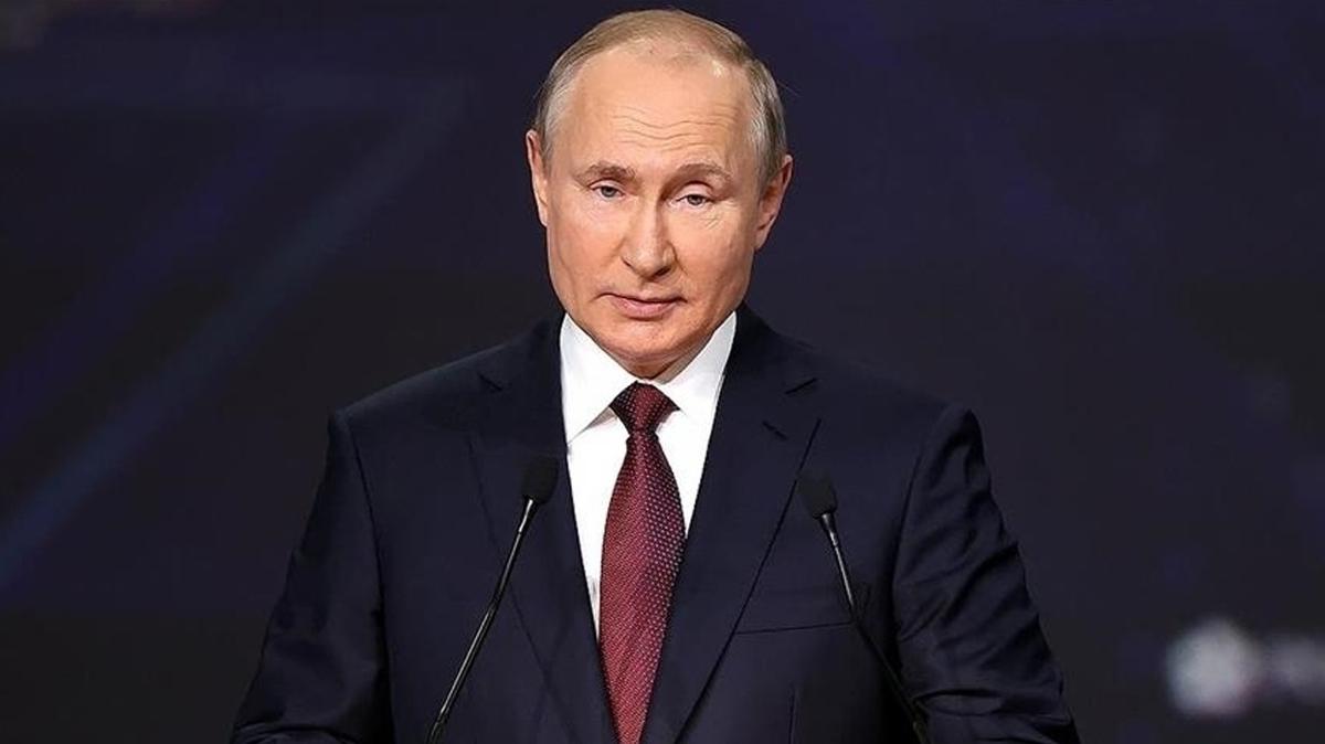 Putin'den "dost olmayan lkeler" ile vergi anlamalarn ksmen iptal eden yasaya onay