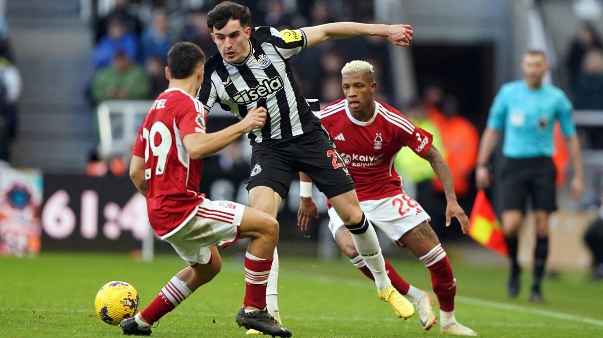 premier lig newcastle united nottingham forest fotoraflar resimleri