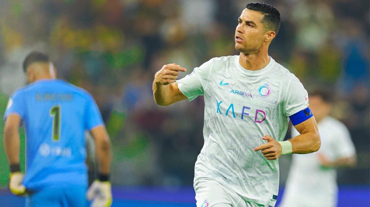 Ronaldo'lu Al-Nassr, Benzema'l Al-Ittihad' 5 golle geti