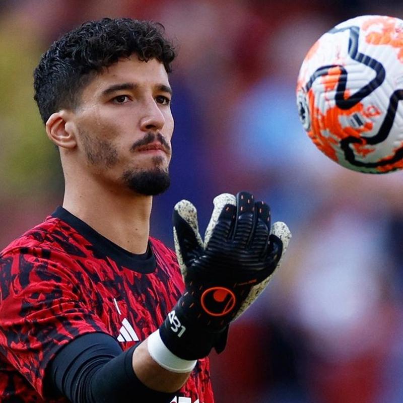 Altay Bayndr, Manchester United'da ilk mana kyor