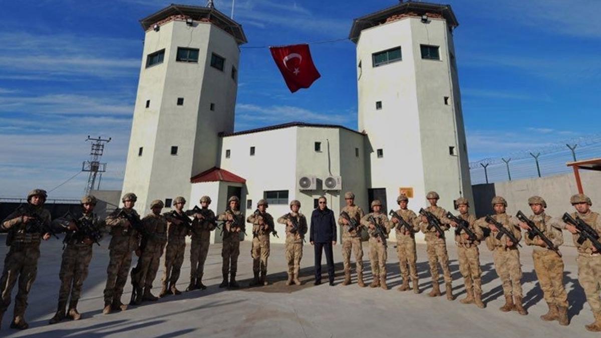 Bakan Yerlikaya, Mardin'de tm gvenlik glerinin yeni yln tebrik etti