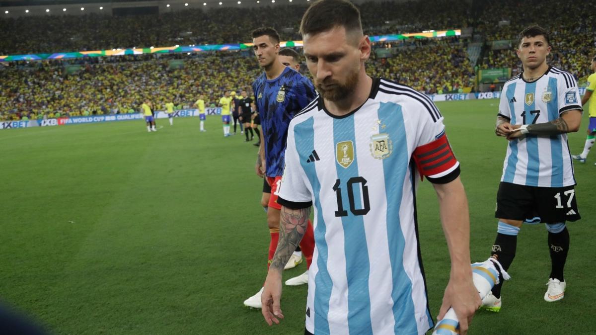 Arjantin Milli Takm'ndan Lionel Messi karar!