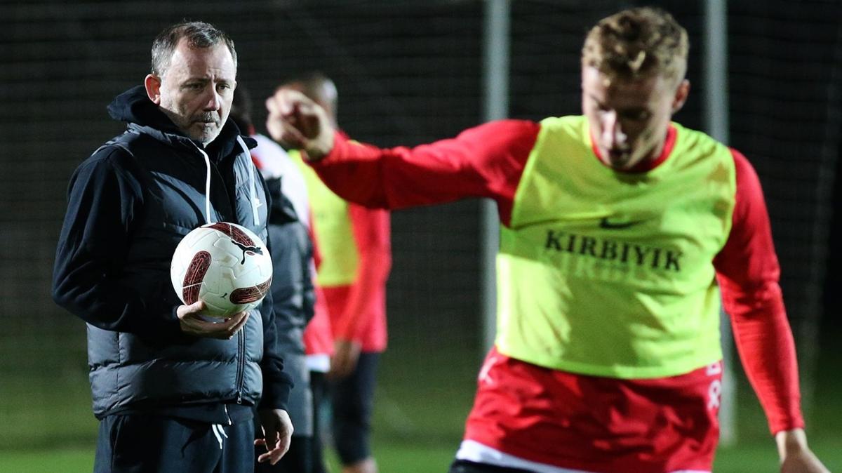 Antalyaspor, Sergen Yaln ynetiminde ilk snavna hazrlanyor