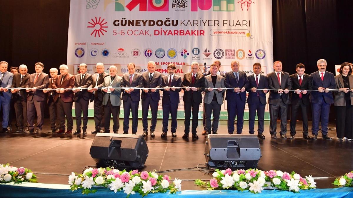 Gneydou Blgesel Kariyer Fuar cokuyla balad