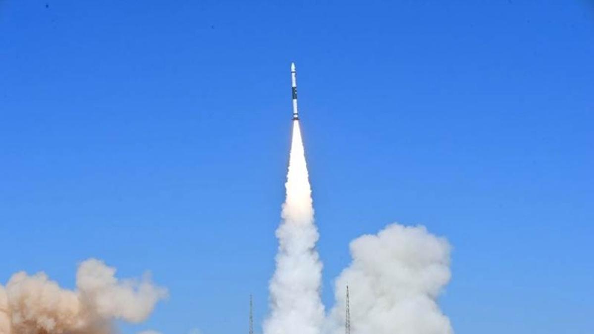 in, Tienmu-1'i uzaya yollad