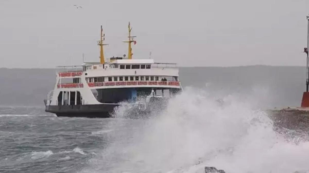 anakkale'de yarn yaplmas planlanan baz feribot seferleri iptal edildi