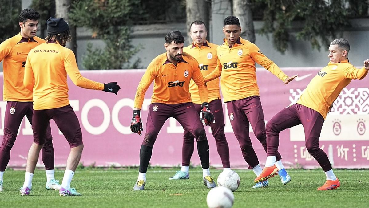 Galatasaray, Sivasspor deplasmanna hazrlanyor