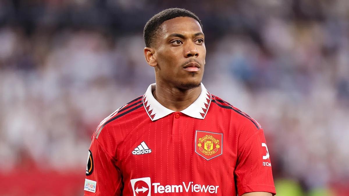 Fenerbahe, Martial iin harekete geti