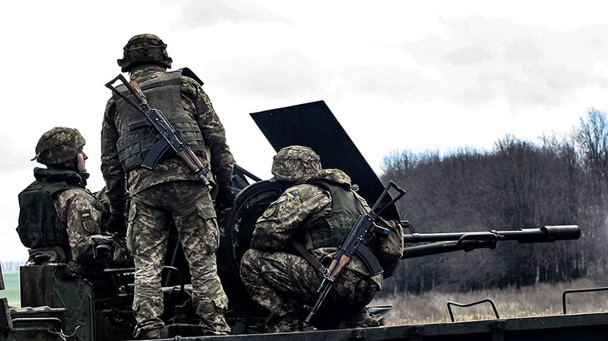 Ukrayna ordusunda milyon dolarlk ihlal tespit edildi