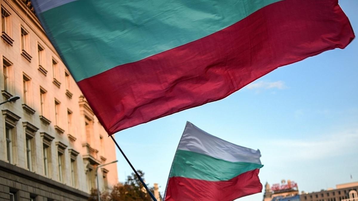 NATO, Bulgaristan'da 5 bin askerin barnaca tesislerin kurulacan aklad