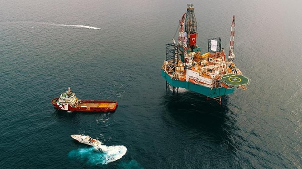 Bakan Bayraktar: En b�y�k yat�r�m� do�algaz ve petrol i�in yapaca��z