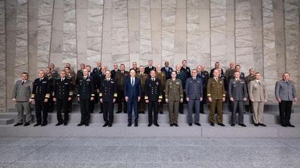 NATO Genelkurmay Ba�kanlar� Br�ksel'de topland�
