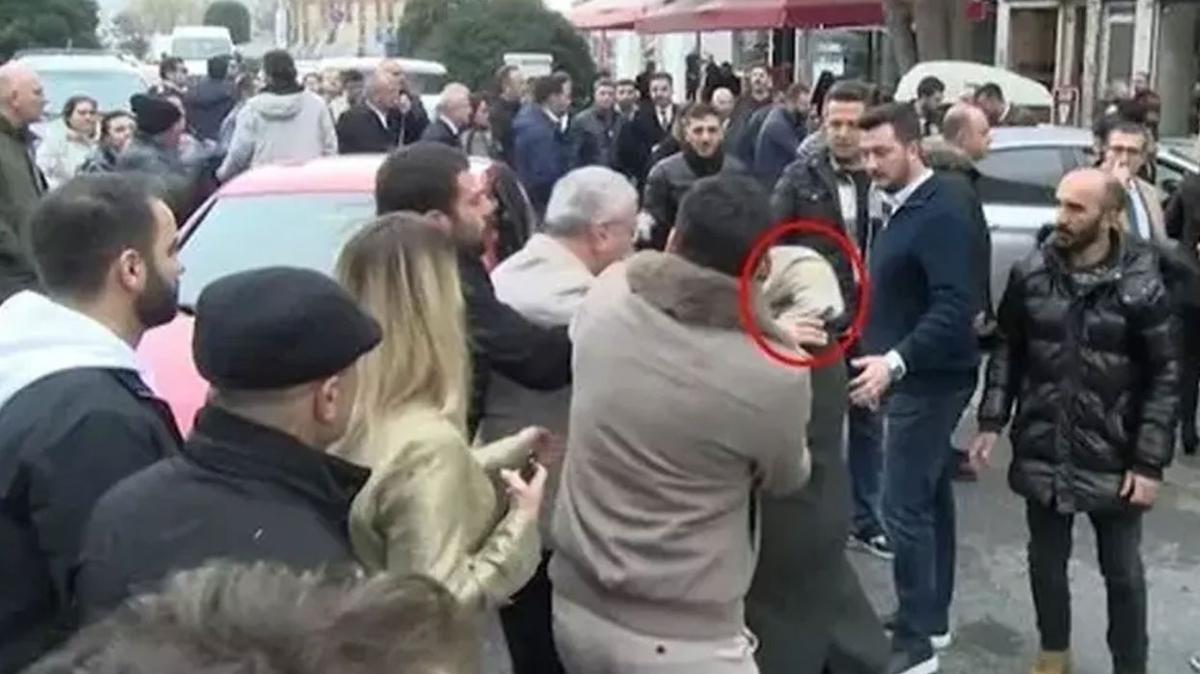 CHP'li Bykekmece Belediye Bakan Yardmcs'ndan kstah hareket... Boazn skt yal kadna kfretti