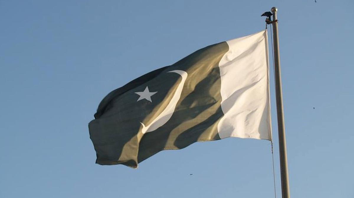 Pakistan Dileri Bakan Jilani, ranl mevkida ile telefonda konutu
