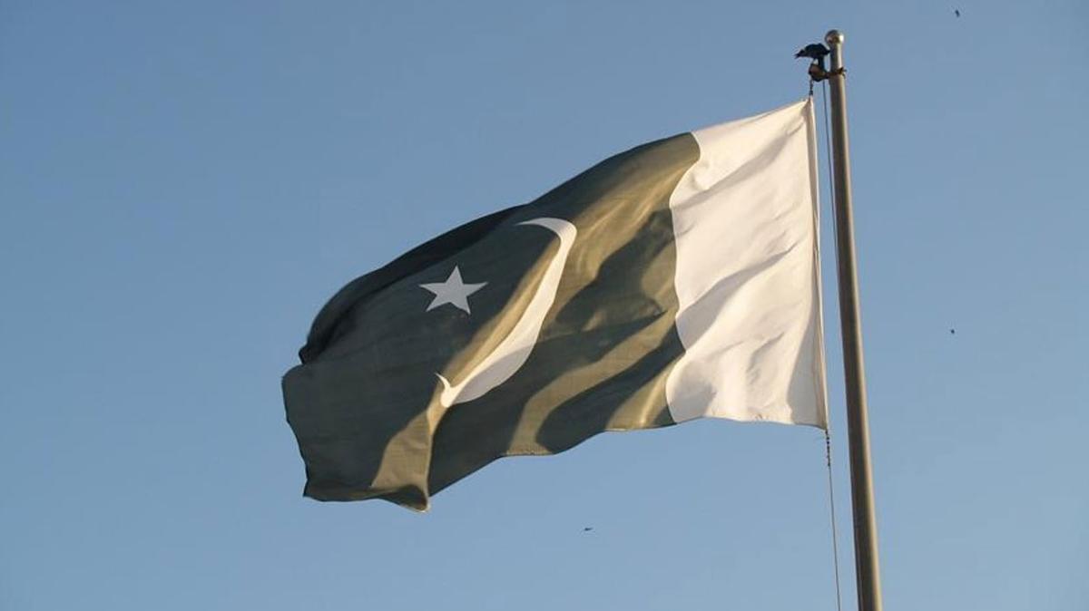 Pakistan'da gvenlik gleri ve militanlar att