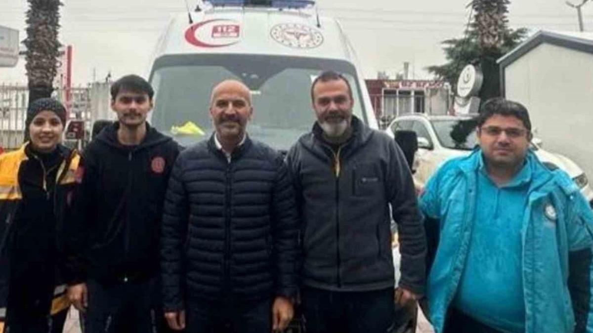 Depremin yaralarnn sarld Hatay'a 2 yeni ambulans