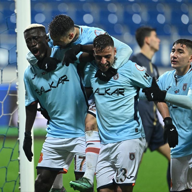 Baakehir, deplasmanda Konyaspor ile karlaacak
