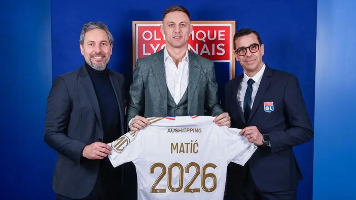 Lyon, Nemanja Matic'i kadrosuna katt