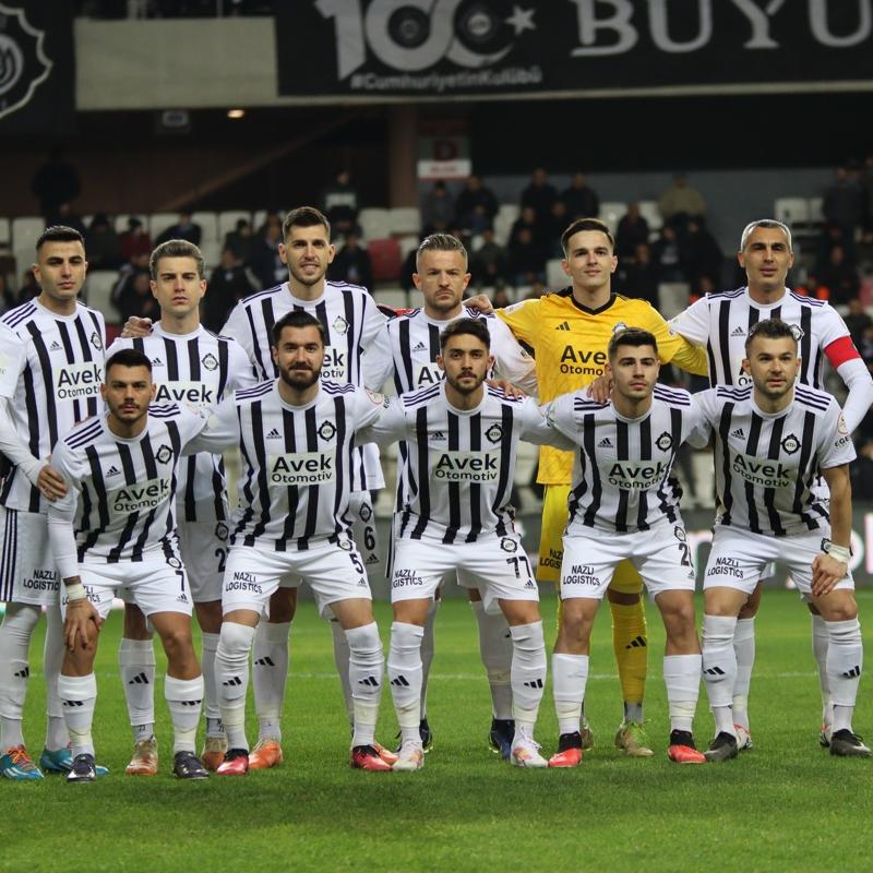 Altay ayrlklar sonras yeniden de geti