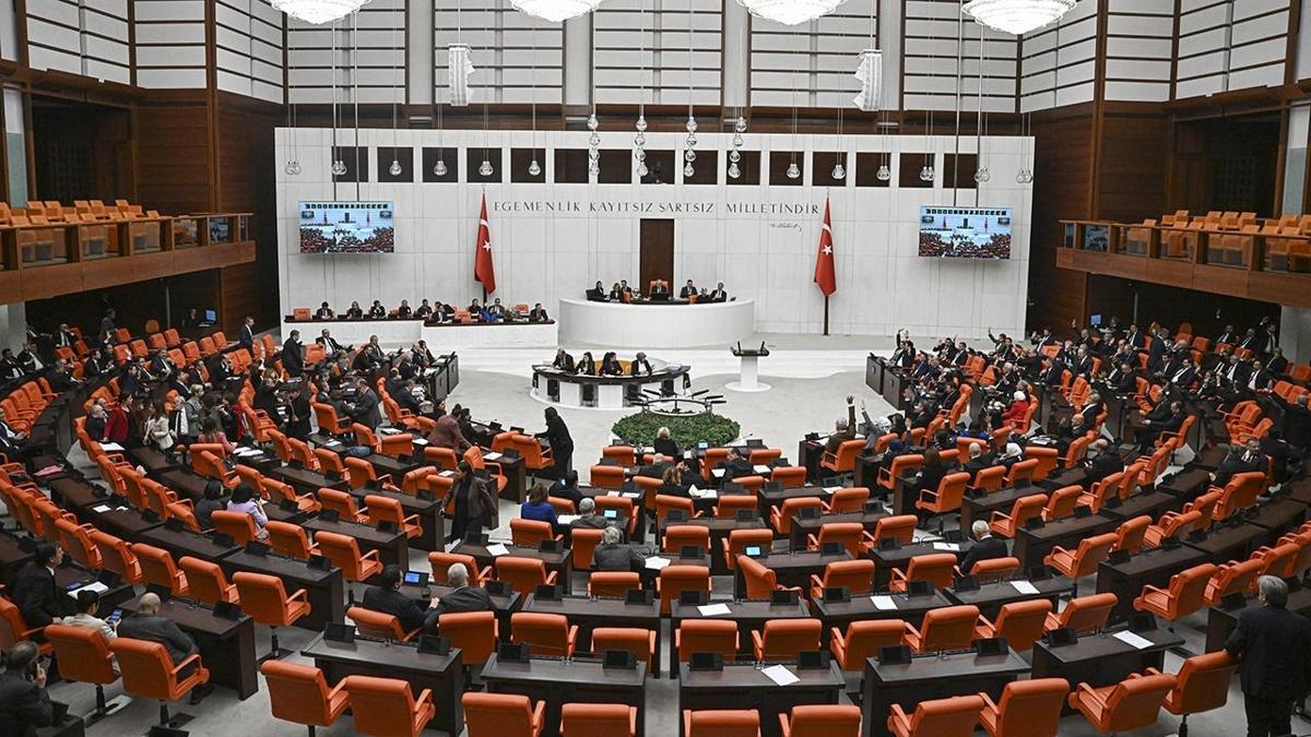 AK Parti'den enerji alannda dzenlemeler ieren kanun teklifi